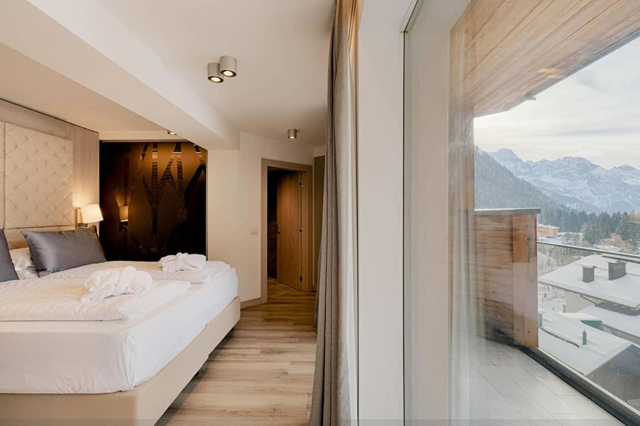 Hotel Rosengarten مادونا دي كامبيليو المظهر الخارجي الصورة