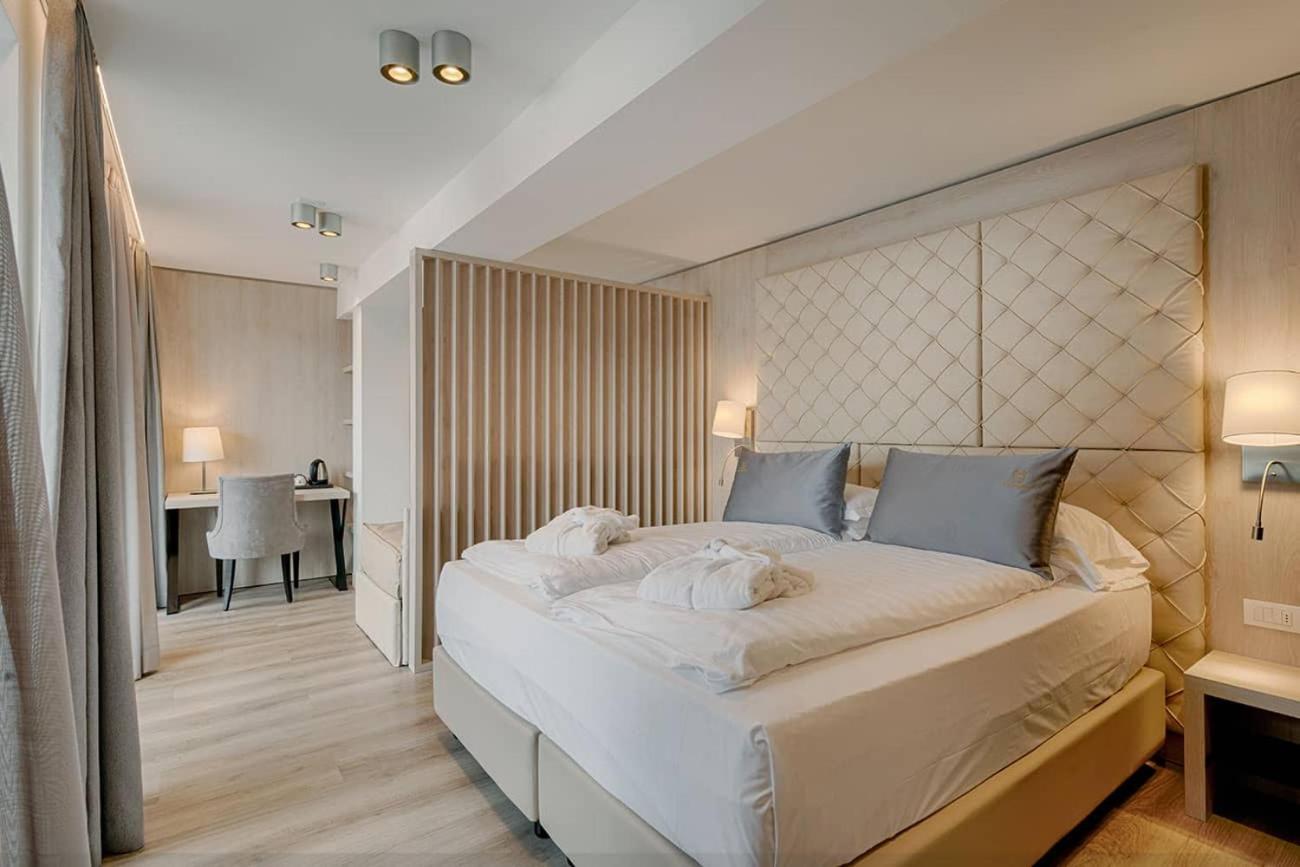 Hotel Rosengarten مادونا دي كامبيليو المظهر الخارجي الصورة