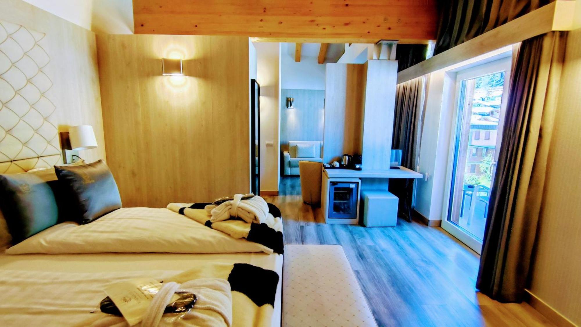 Hotel Rosengarten مادونا دي كامبيليو المظهر الخارجي الصورة