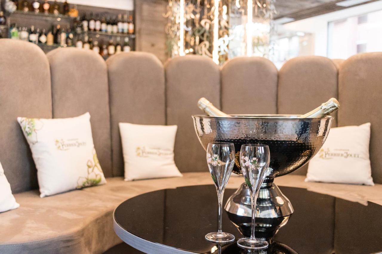 Hotel Rosengarten مادونا دي كامبيليو المظهر الخارجي الصورة