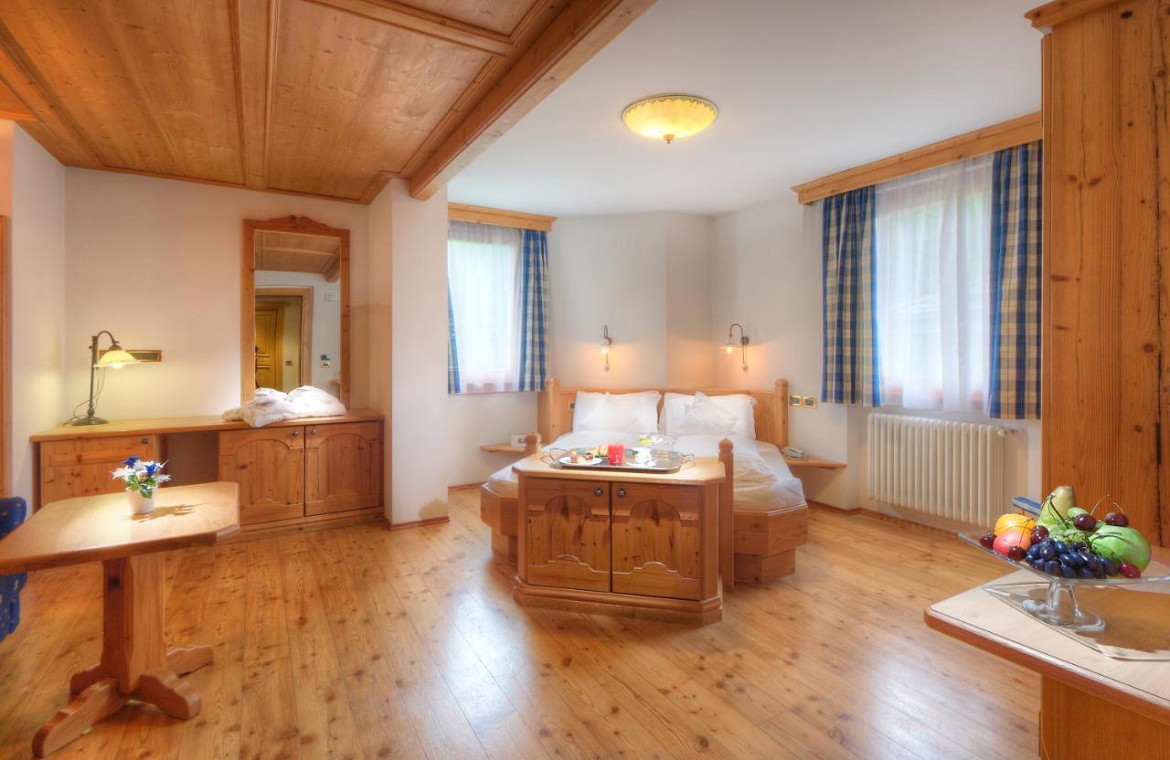 Hotel Rosengarten مادونا دي كامبيليو المظهر الخارجي الصورة